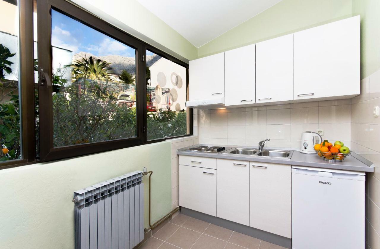 Apartments Denise Podgora Exterior photo